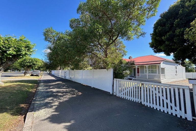 Photo of property in 109 Georges Drive, Napier South, Napier, 4110