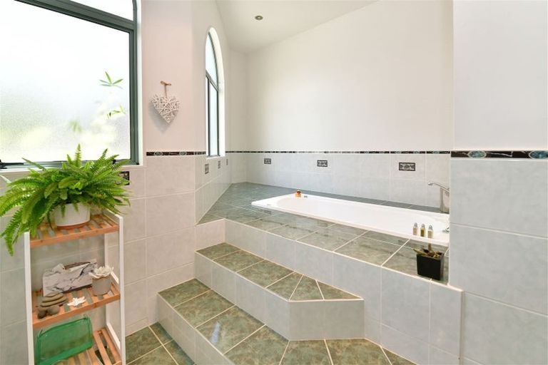 Photo of property in 4 Kensington Terrace, Gulf Harbour, Whangaparaoa, 0930