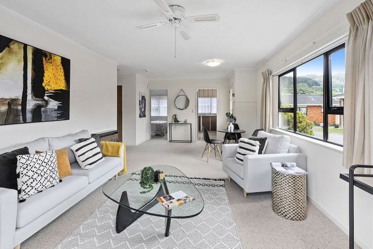 Photo of property in 29b Hinau Street, Tawa, Wellington, 5028