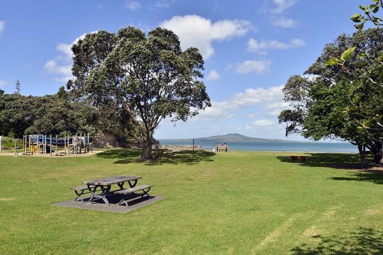 Photo of property in 63 Beach Road, Castor Bay, Auckland, 0620