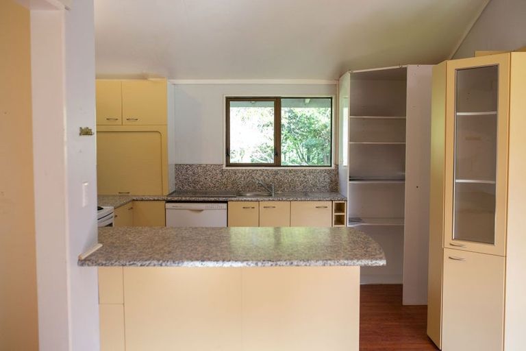 Photo of property in 92 Arcus Road, Te Horo, Otaki, 5582