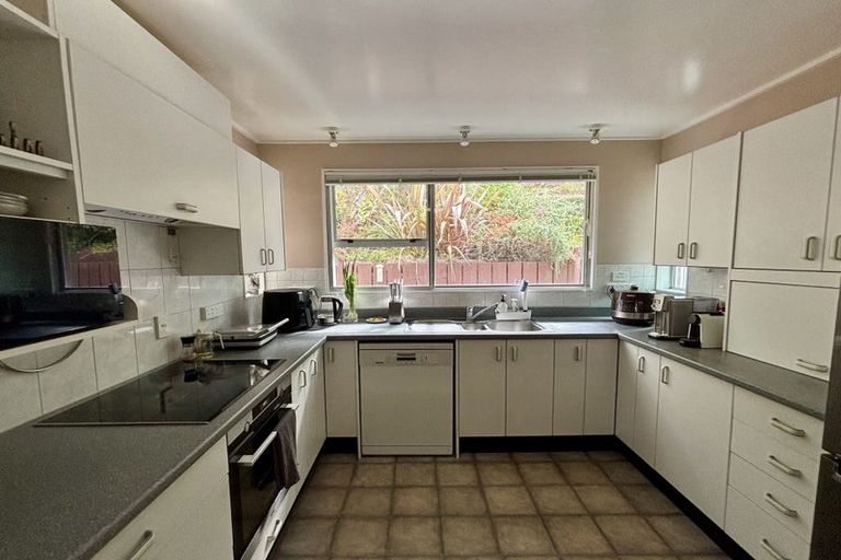 Photo of property in 11 Malaghan Grove, Johnsonville, Wellington, 6037