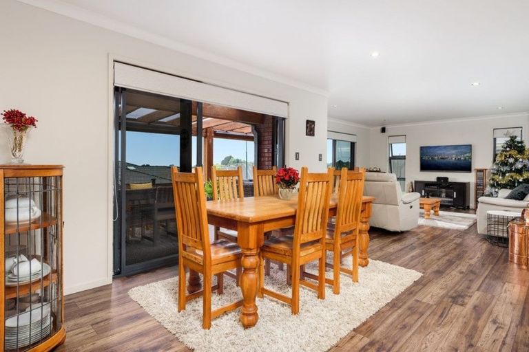 Photo of property in 19 Damien Place, Ohauiti, Tauranga, 3112