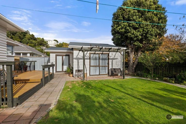 Photo of property in 18 Parnell Street, Fairfield, Lower Hutt, 5011