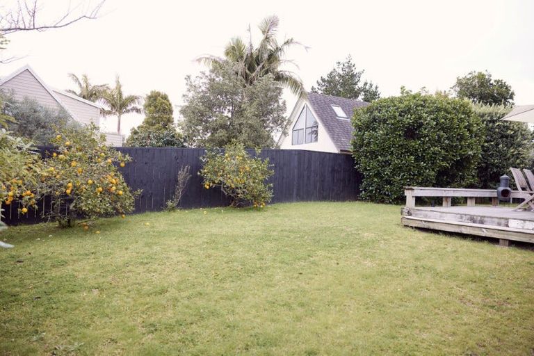 Photo of property in 107 Kenwood Drive, Matarangi, Whitianga, 3592
