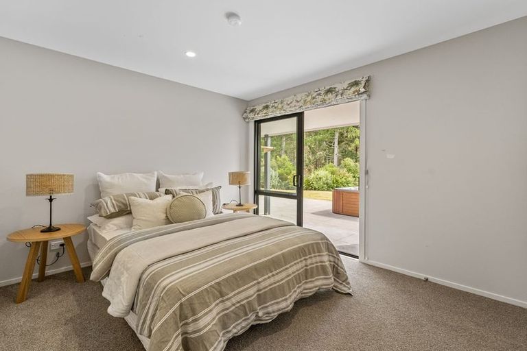 Photo of property in 55 Stewart Glen, Acacia Bay, Taupo, 3385