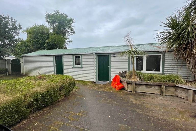 Photo of property in 10 Fonblanque Street, Westport, 7825