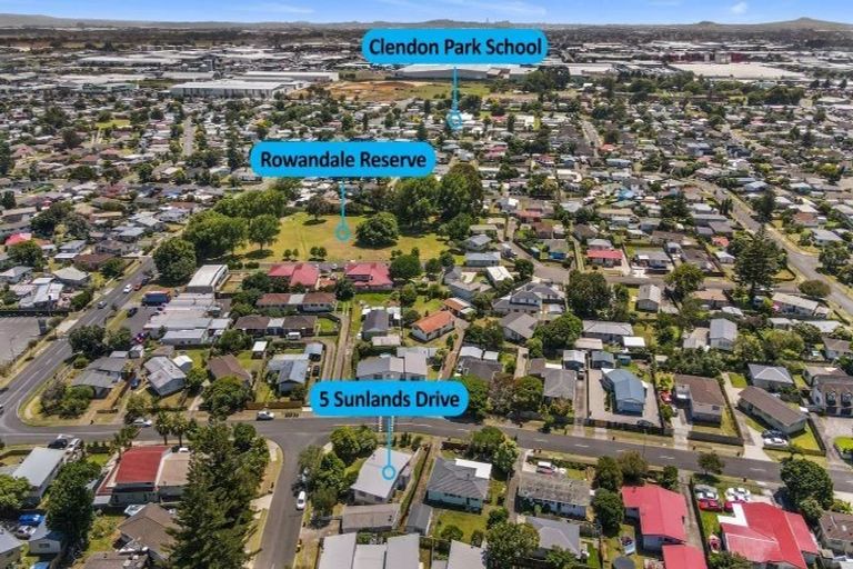 Photo of property in 5 Sunlands Drive, Manurewa, Auckland, 2102