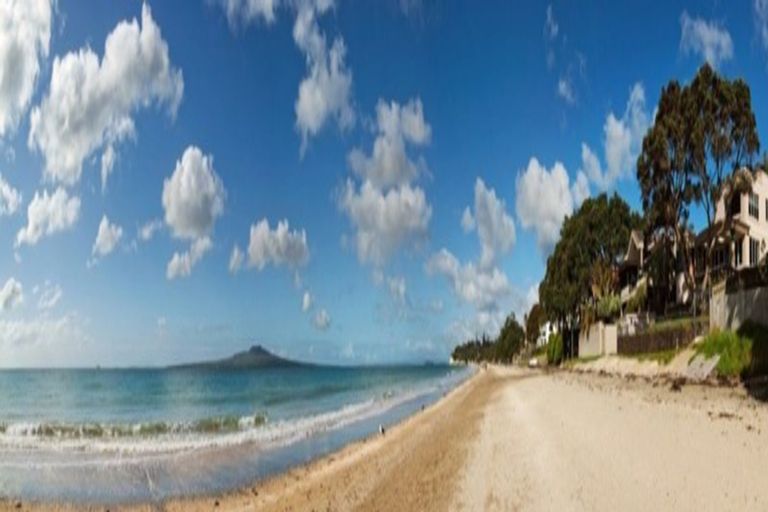 Photo of property in 3 Alison Avenue, Takapuna, Auckland, 0622