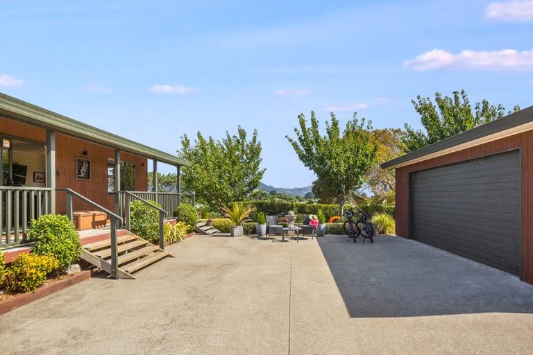 Photo of property in 25 Pine Ridge Terrace, Waikanae Beach, Waikanae, 5036