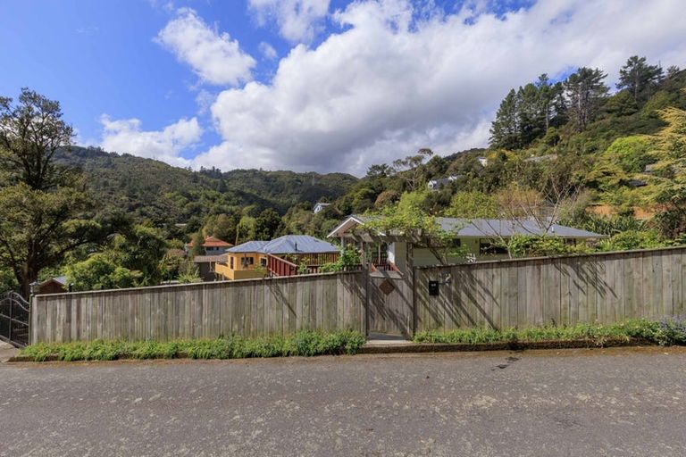 Photo of property in 12 Ngahere Street, Stokes Valley, Lower Hutt, 5019