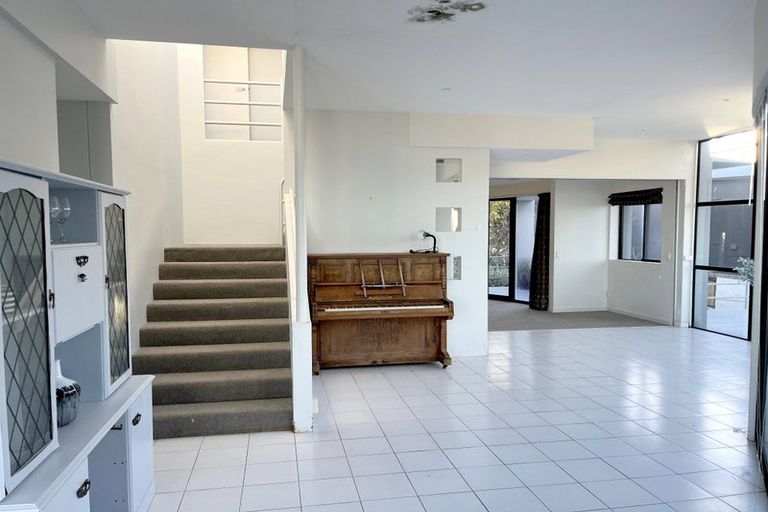 Photo of property in 72 Glenstrae Road, Redcliffs, Christchurch, 8081