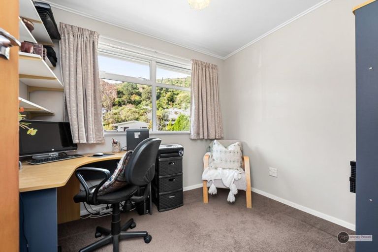 Photo of property in 18 Parnell Street, Fairfield, Lower Hutt, 5011