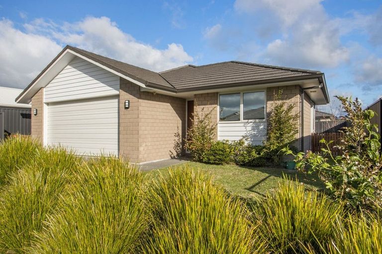 Photo of property in 87 Sentinel Avenue, Omokoroa, 3114