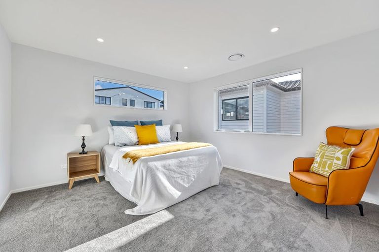 Photo of property in 40 Drumnaconagher Road, Flat Bush, Auckland, 2019