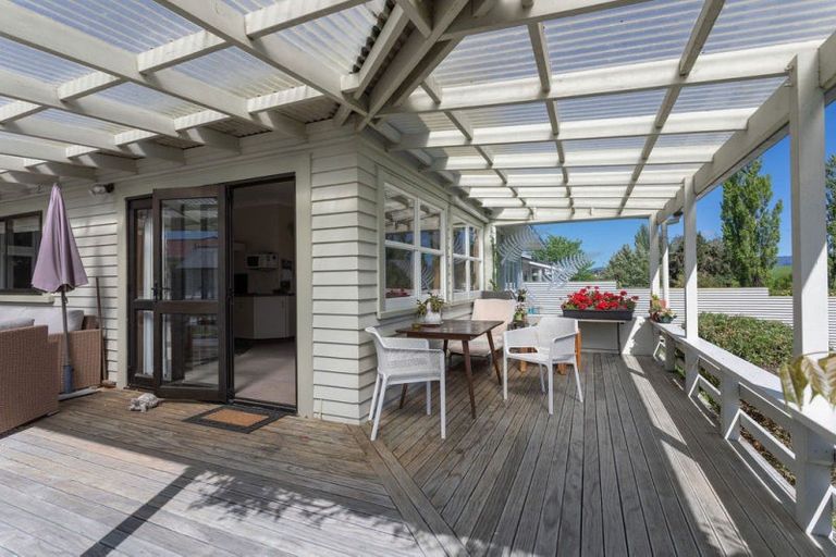 Photo of property in 22 Hunter Street, Dannevirke, 4930