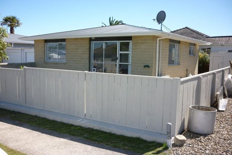 Photo of property in 2/6 Dryden Street, Stoke, Nelson, 7011