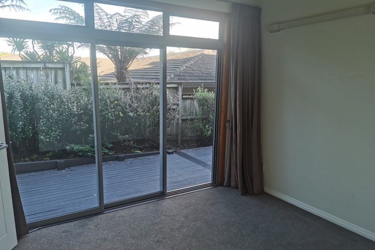 Photo of property in 49 Penguin Drive, Murrays Bay, Auckland, 0630