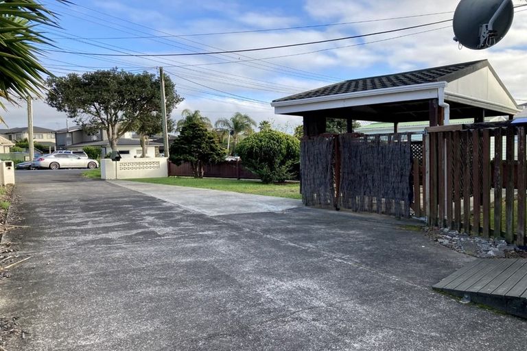 Photo of property in 1/94 Sturges Road, Henderson, Auckland, 0612