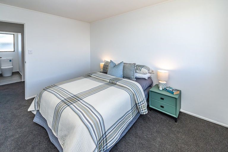 Photo of property in 4 Kupe Place, Castlecliff, Whanganui, 4501