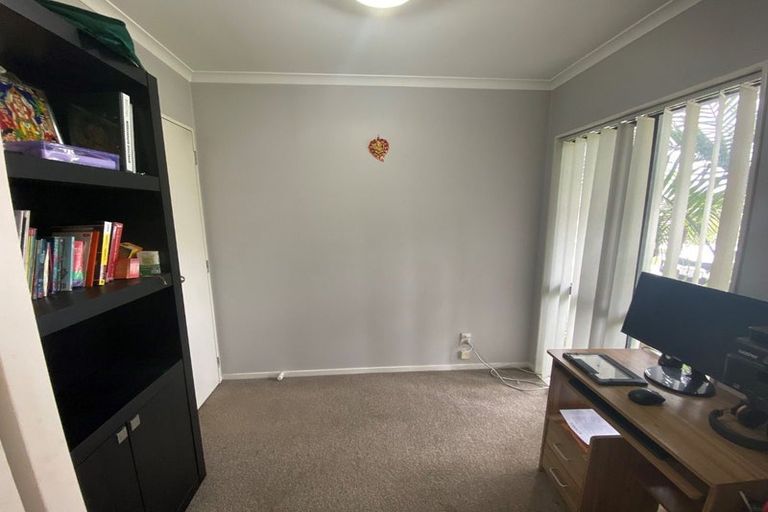Photo of property in 37 Foxlaw Street, Randwick Park, Auckland, 2105