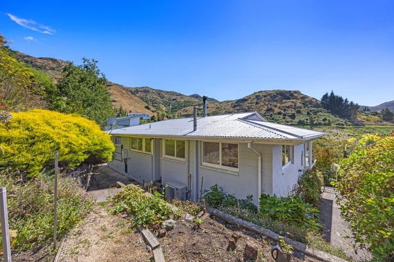 Photo of property in 19 Walkers Road, Lyttelton, 8082
