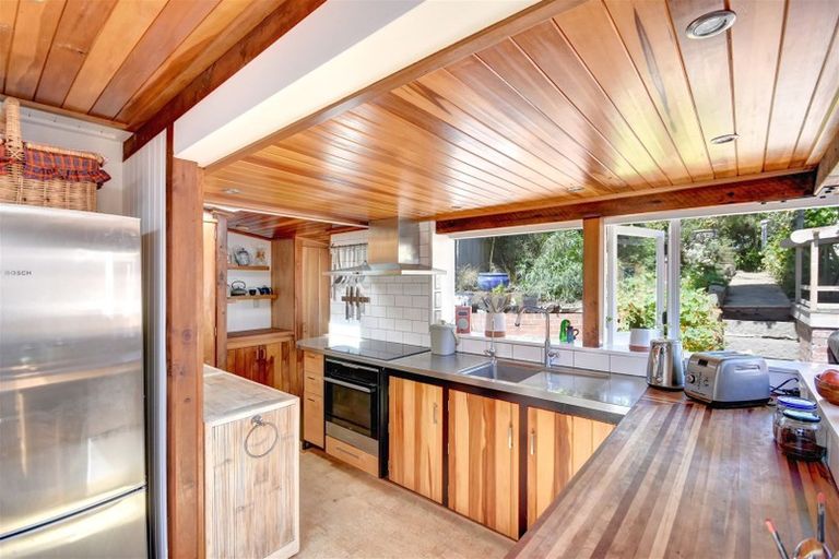 Photo of property in 16 Currie Street, Port Chalmers, 9023