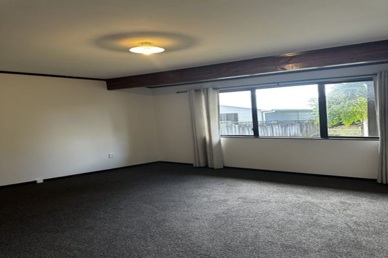 Photo of property in 4 Armitage Place, Tuakau, 2121