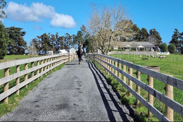 Photo of property in 270 Ireland Road, Waitoki, Kaukapakapa, 0871