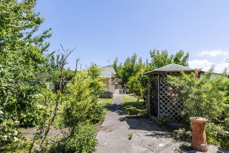 Photo of property in 135 Vigor Brown Street, Napier South, Napier, 4110