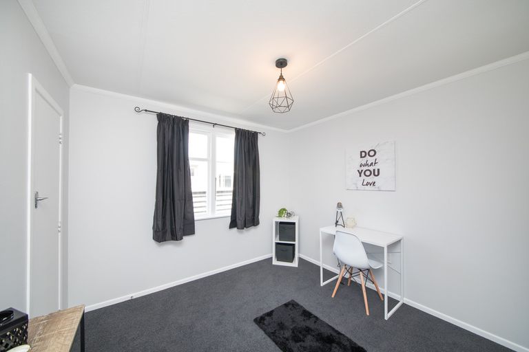 Photo of property in 22 Anakiwa Street, Kelvin Grove, Palmerston North, 4414