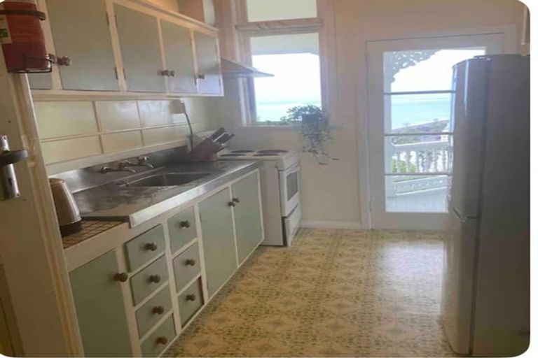 Photo of property in 1/24 Clyde Road, Bluff Hill, Napier, 4110