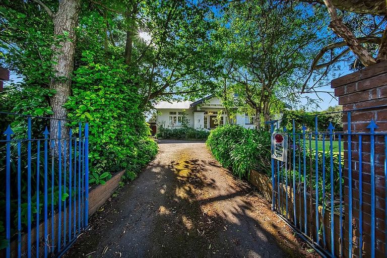 Photo of property in 7 Albion Street, Hawera, 4610