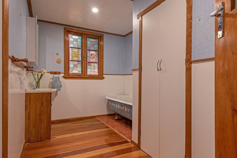 Photo of property in 298 Ruahine Street, Terrace End, Palmerston North, 4410