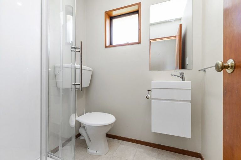 Photo of property in 15 Valerie Place, Redwood, Christchurch, 8051