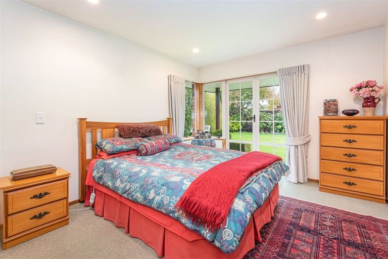 Photo of property in 7 Tavistock Place, Russley, Christchurch, 8042