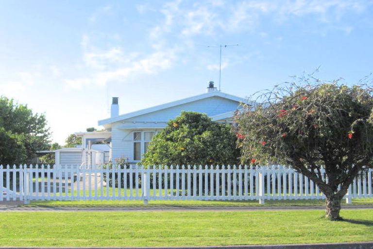 Photo of property in 4 Hunter Street, Te Hapara, Gisborne, 4010