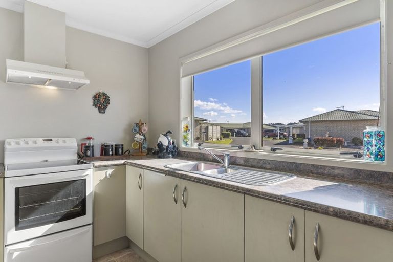 Photo of property in 4/8 Village Place, Tuakau, 2121