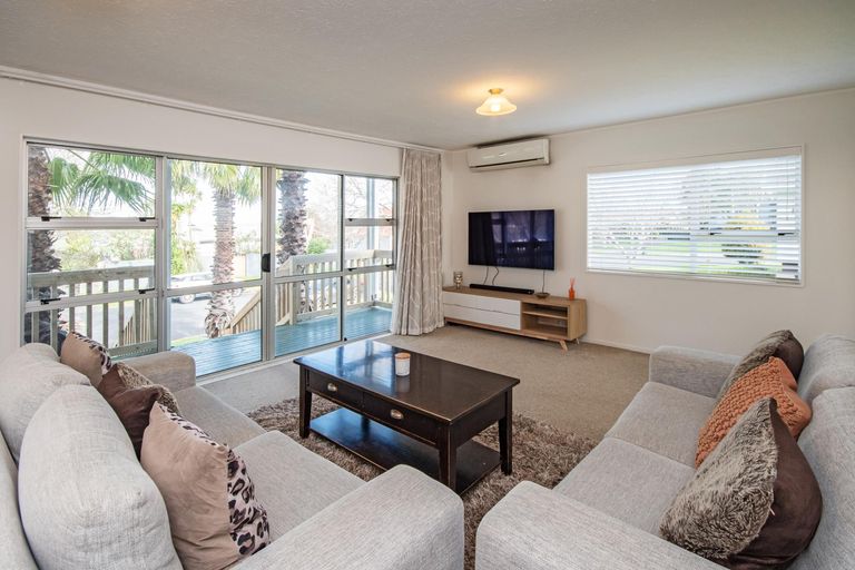 Photo of property in 5 Lorelei Place, Opaheke, Papakura, 2113