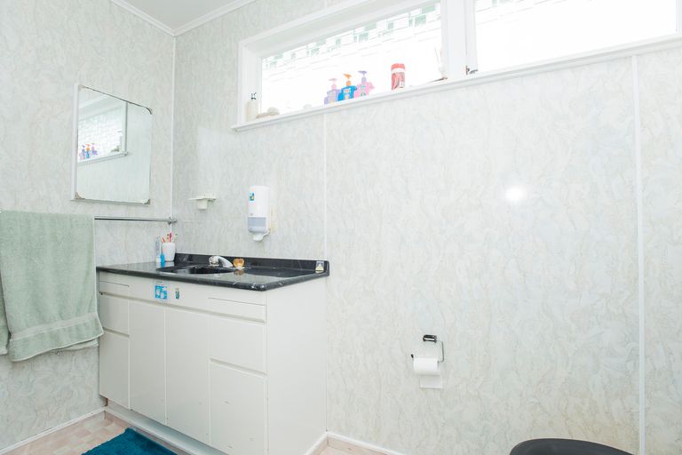 Photo of property in 4 Peter Buck Street, Outer Kaiti, Gisborne, 4010