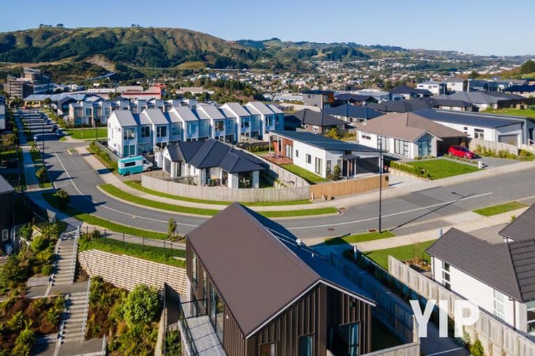 Photo of property in 36 Hokioi Drive, Kenepuru, Porirua, 5022