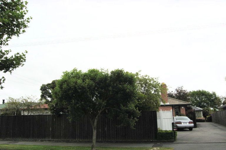 Photo of property in 1/20 Derwent Street, Bryndwr, Christchurch, 8053