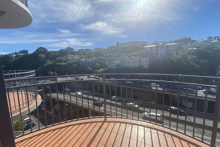 Photo of property in Atrium Towers, 7h/154 The Terrace, Wellington Central, Wellington, 6011