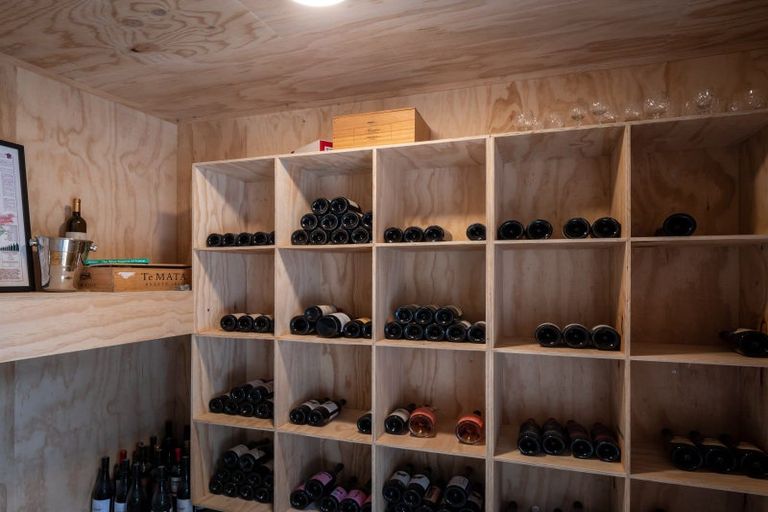 Photo of property in 183 Dalefield Road, Dalefield, Queenstown, 9371