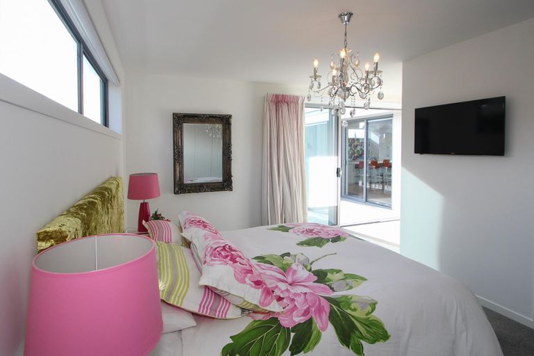 Photo of property in 22 Wharfe Street, South Hill, Oamaru, 9400