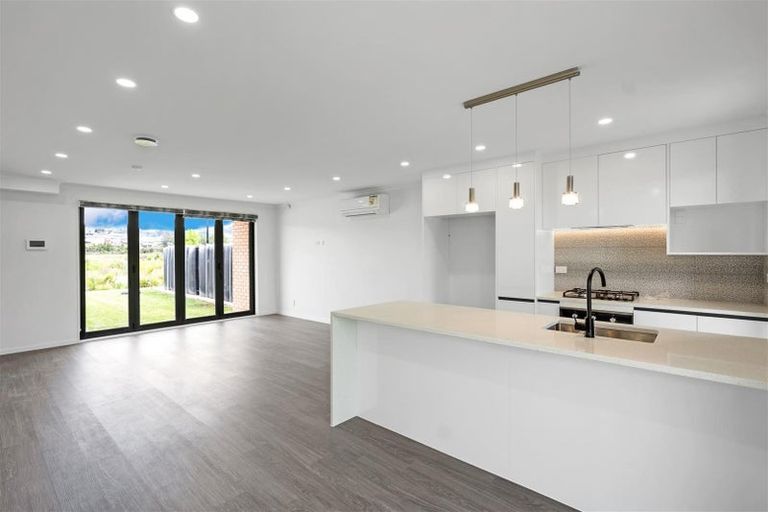 Photo of property in 12 Waikaha Street, Pokeno, 2472