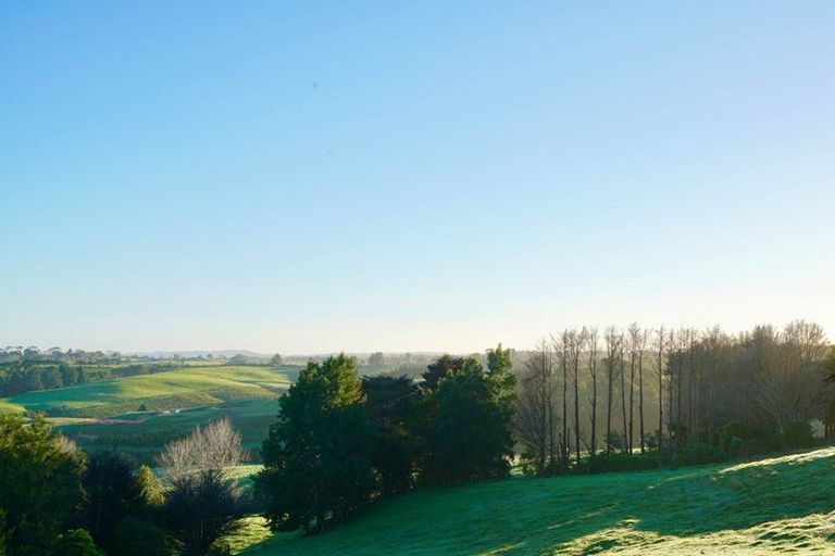 Photo of property in 101 Trig Road, Whitford, 2571