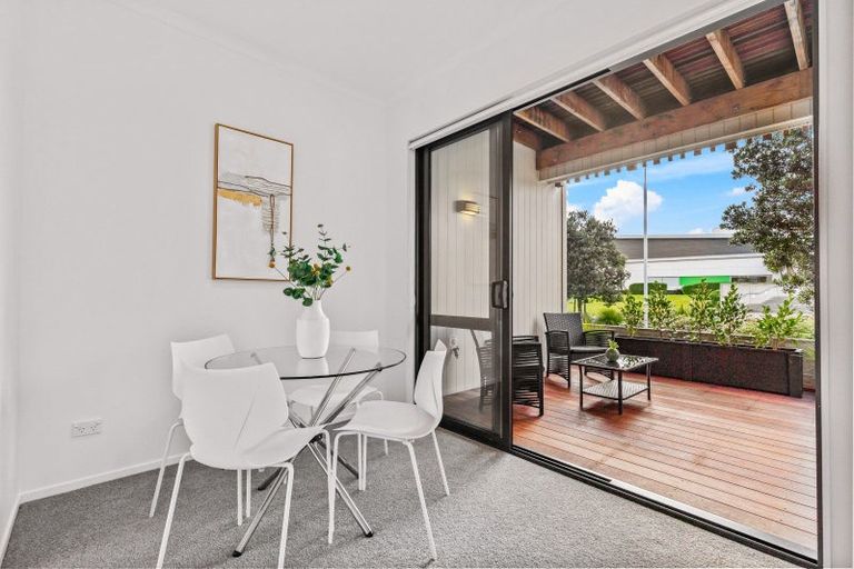 Photo of property in 31 De Havilland Road, Hobsonville, Auckland, 0618