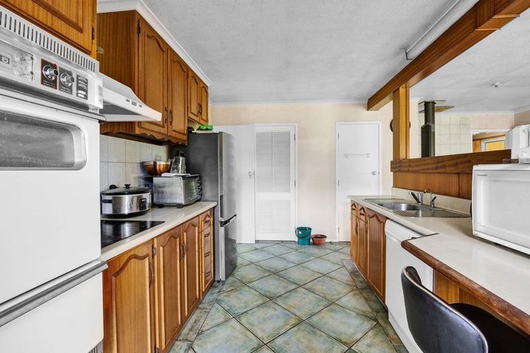 Photo of property in 174 South Road, Hawera, 4610