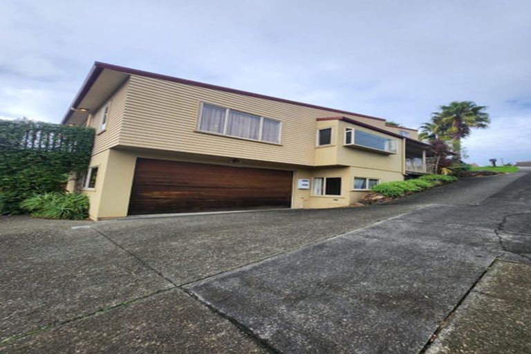 Photo of property in 13a Hebron Road, Waiake, Auckland, 0630
